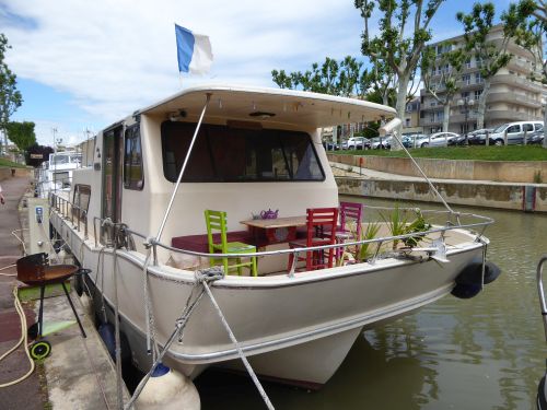 Hausboot am Canal de la Robine